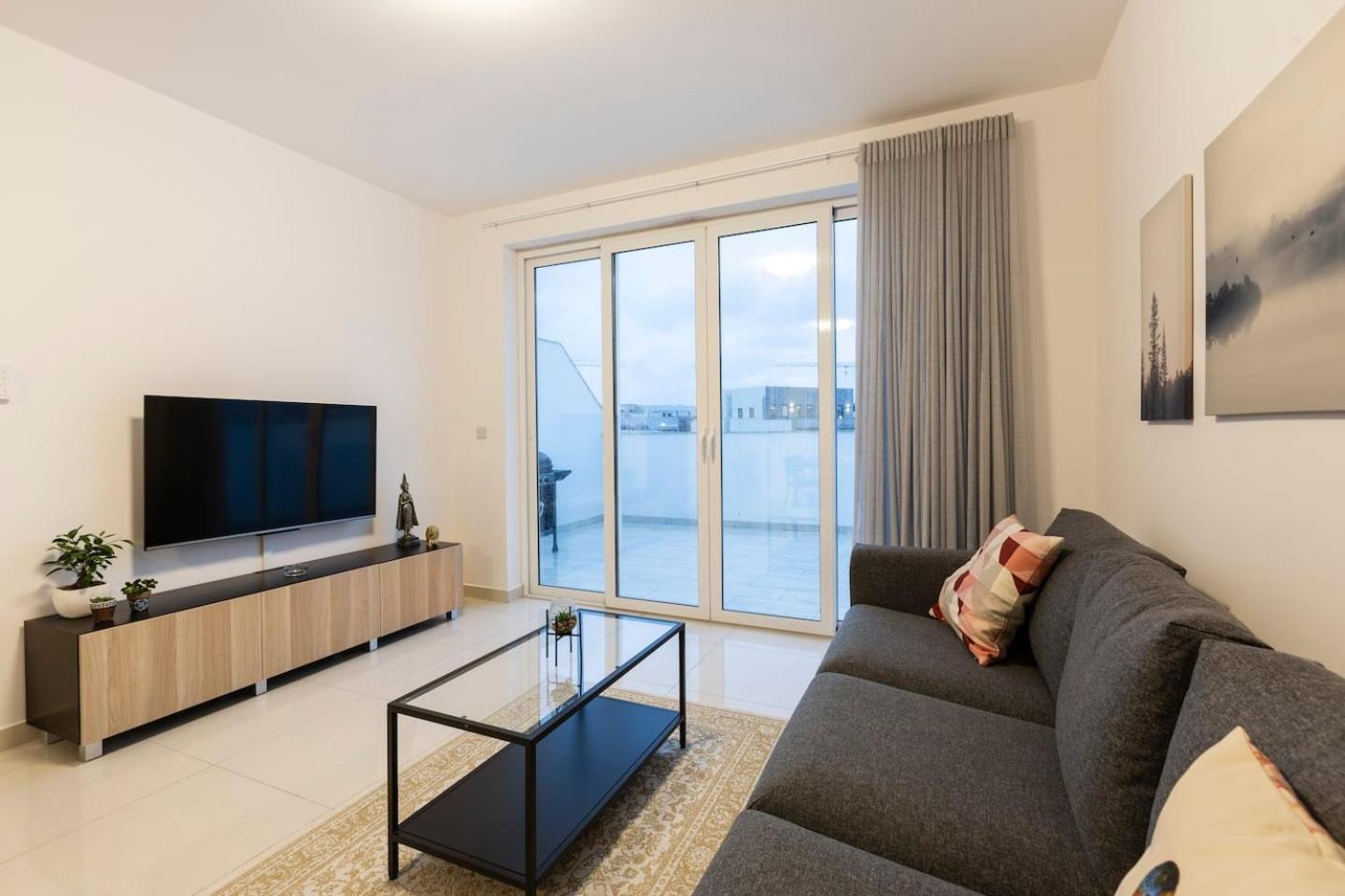 Ta Xbiex Beautiful Central Penthouse 1Br מראה חיצוני תמונה