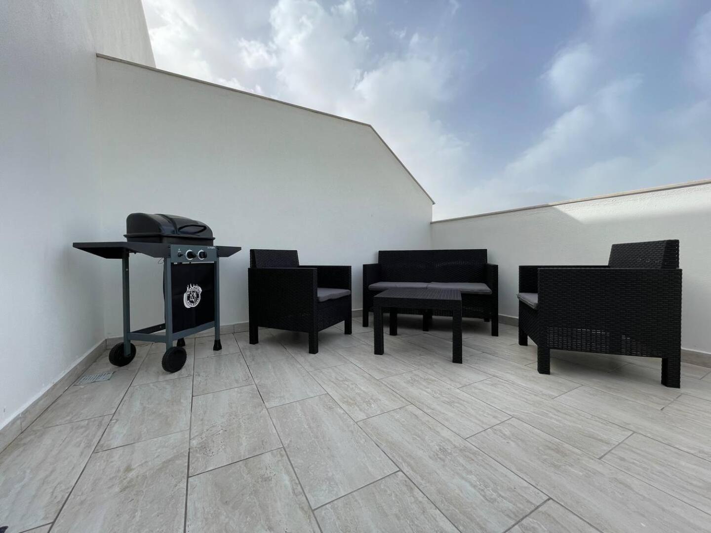 Ta Xbiex Beautiful Central Penthouse 1Br מראה חיצוני תמונה